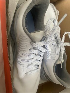 Nike Women's White and Gray Athletic Shoes